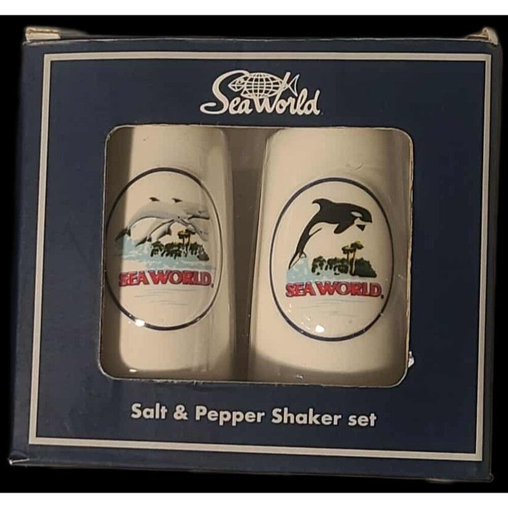 SEAWORLD Salt & Pepper Shakers Orca Whale & Dolphins NIB
